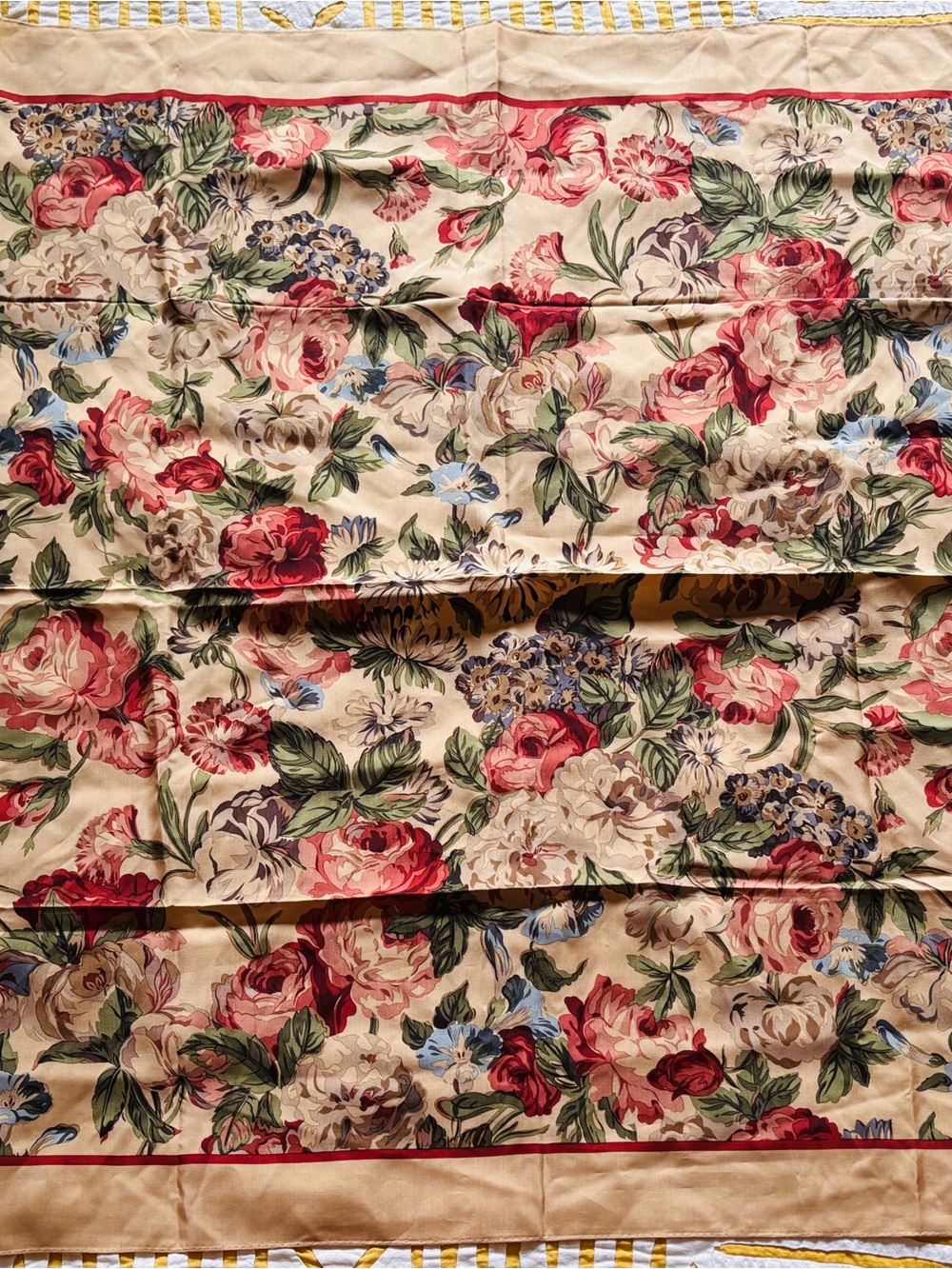 VTG 1980’s Ralph Lauren Polo Golden Morning Glory Rose 100% Silk Scarf 35" - Picture 4 of 4